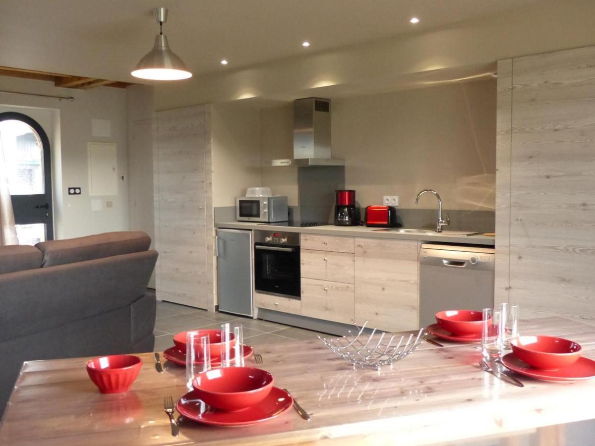 Gite Renove Avec Terrasse, Poele A Bois Et Wifi A Chapeau - Fr-1-489-79 Luaran gambar