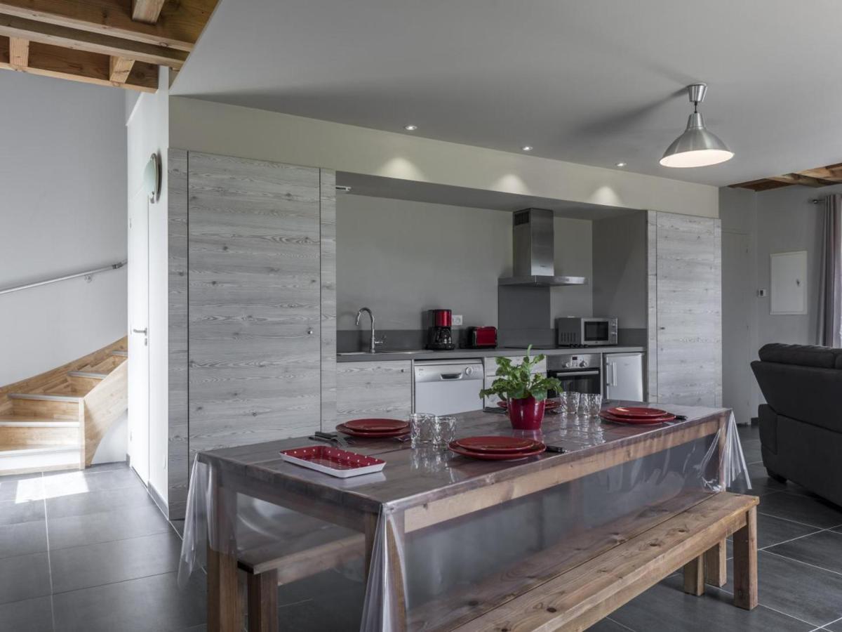 Gite Renove Avec Terrasse, Poele A Bois Et Wifi A Chapeau - Fr-1-489-79 Luaran gambar